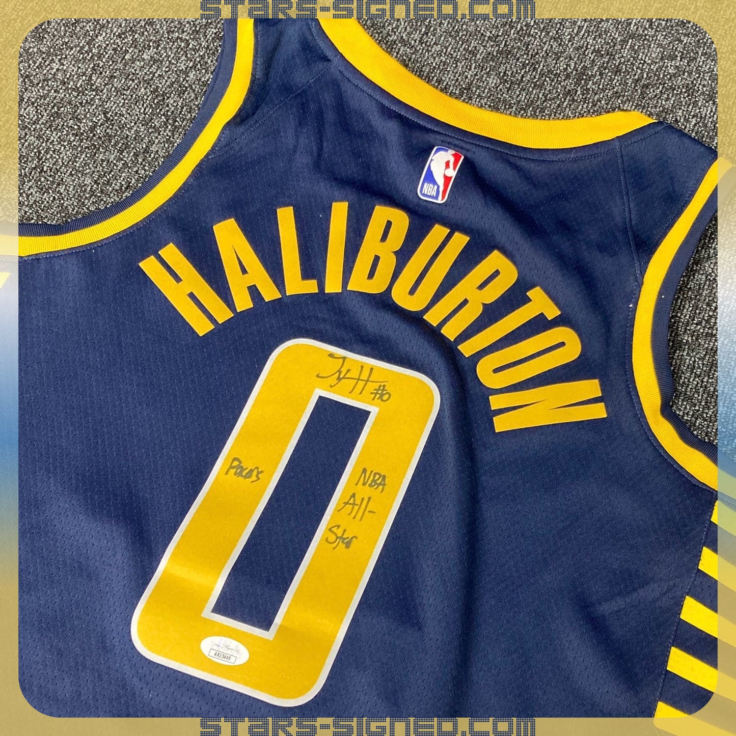 哈利貝頓 Tyrese Haliburton 題寫【Pacers, NBA All-Stars】印第安納溜馬隊 Nike Icon Edition Swingman 球衣連廣告章(背簽)