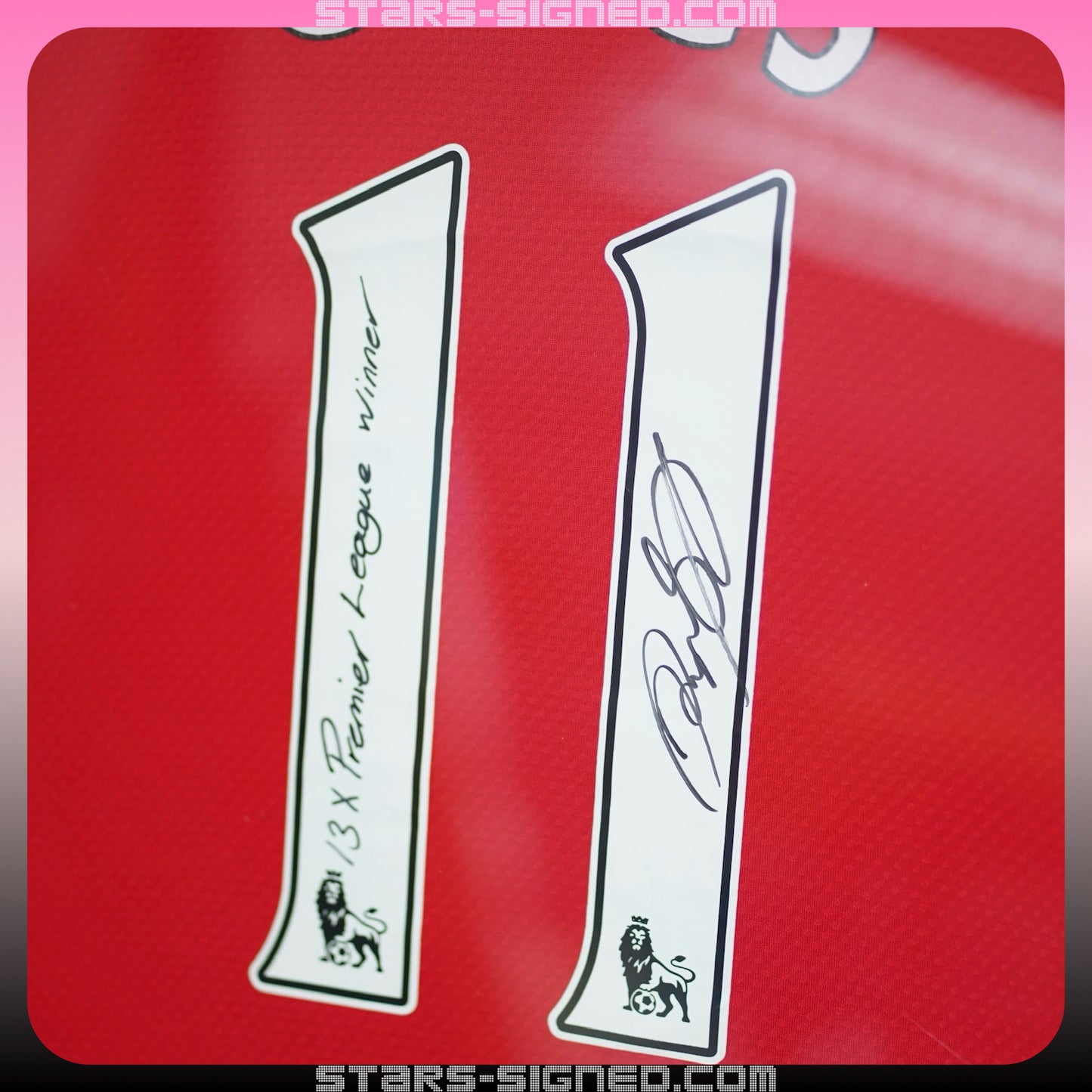 傑斯 Ryan Giggs 題寫【13 x Premier League Winner】曼聯主場球衣寛幅裱框 (背簽)