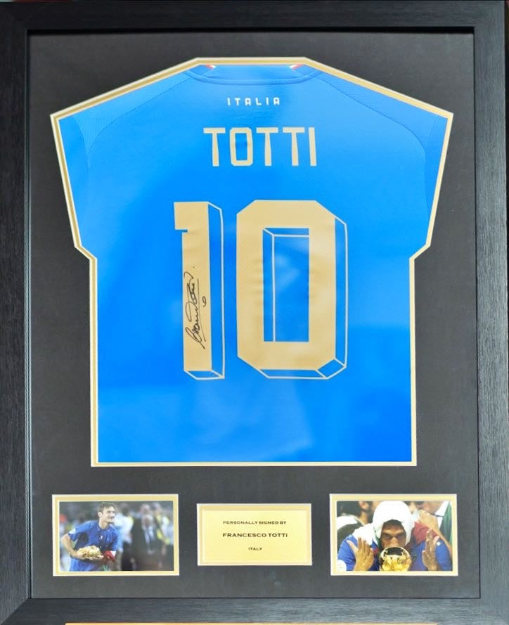 托迪 Francesco Totti 意大利主場球衣裱框 (背簽)