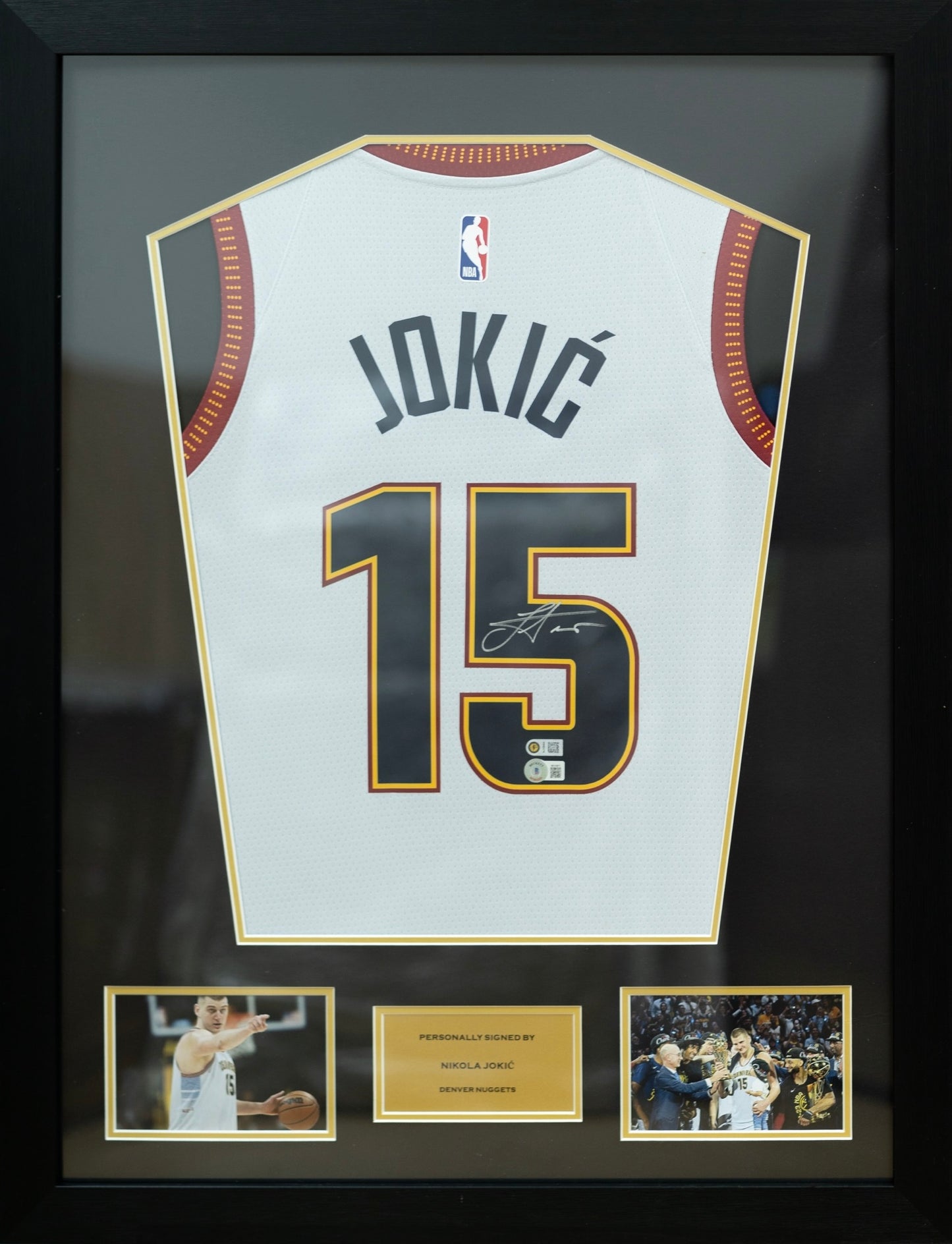 祖傑 Nikola Jokić 丹佛金塊隊 Nike City Edition Swingman 球衣裱框(背簽)