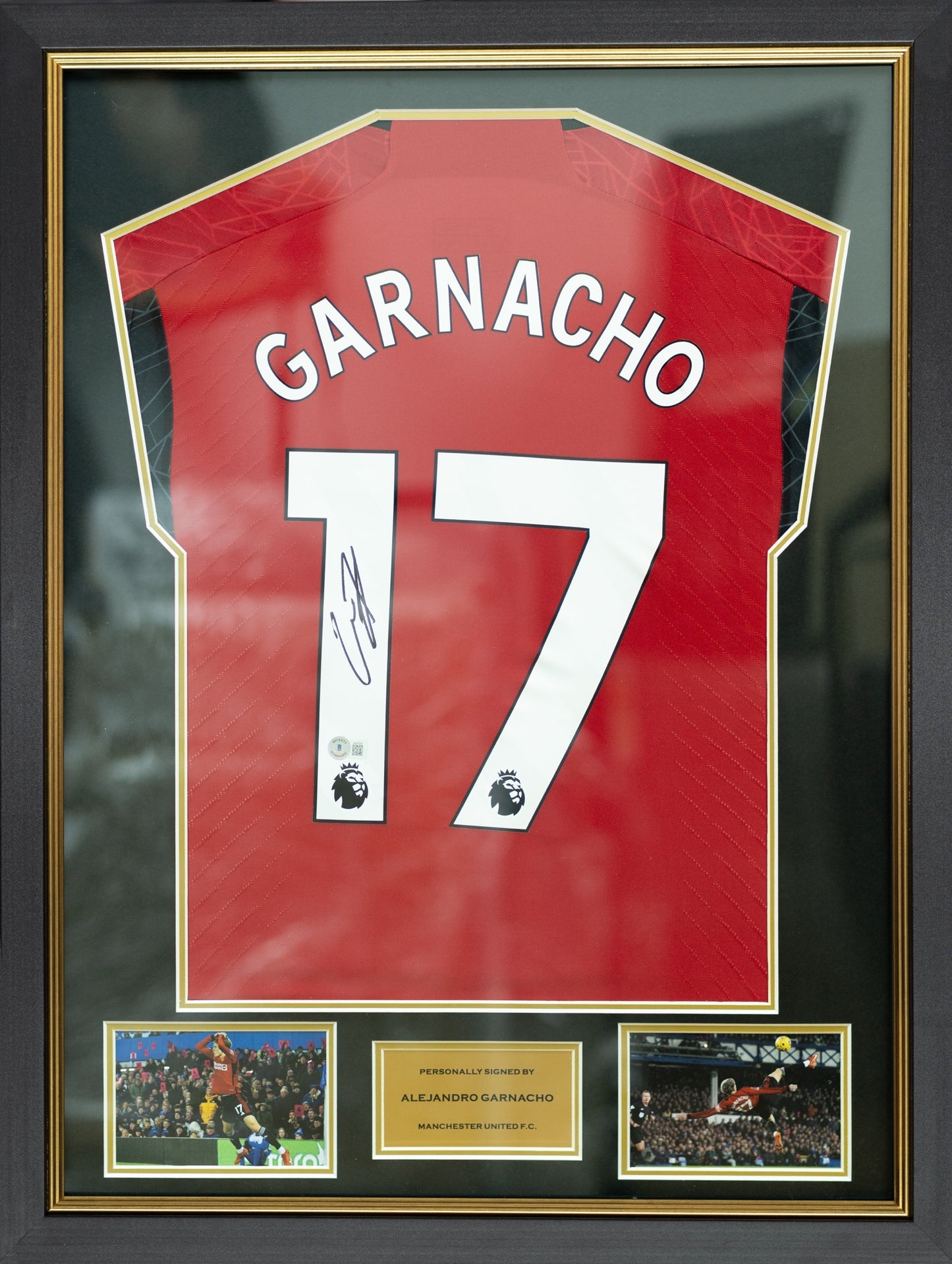加拿祖 Alejandro Garnacho 曼聯主場球衣裱框配金線條外框(背簽)