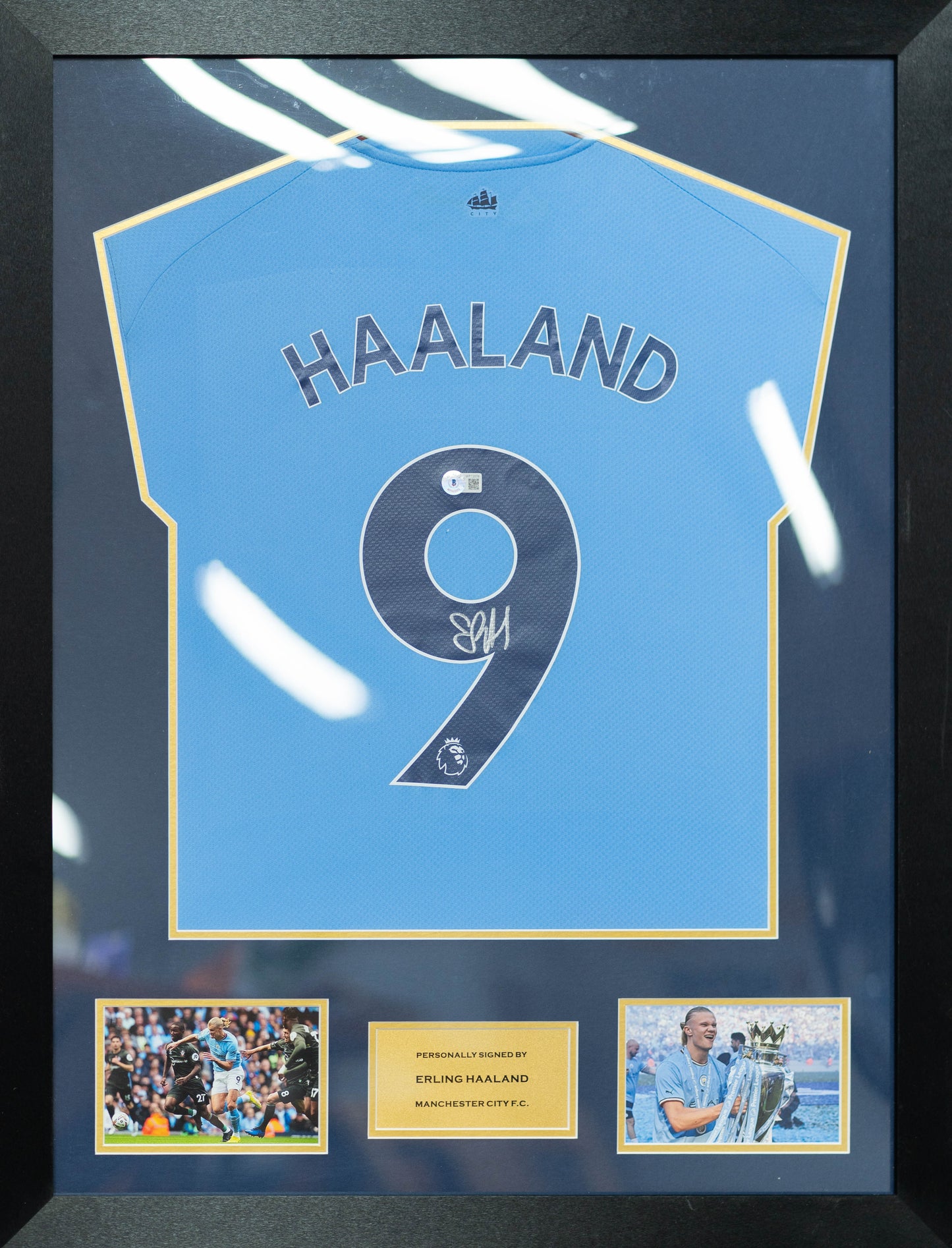艾寧·夏蘭特 Erling Haaland 曼城主場球衣裱框 (背簽)