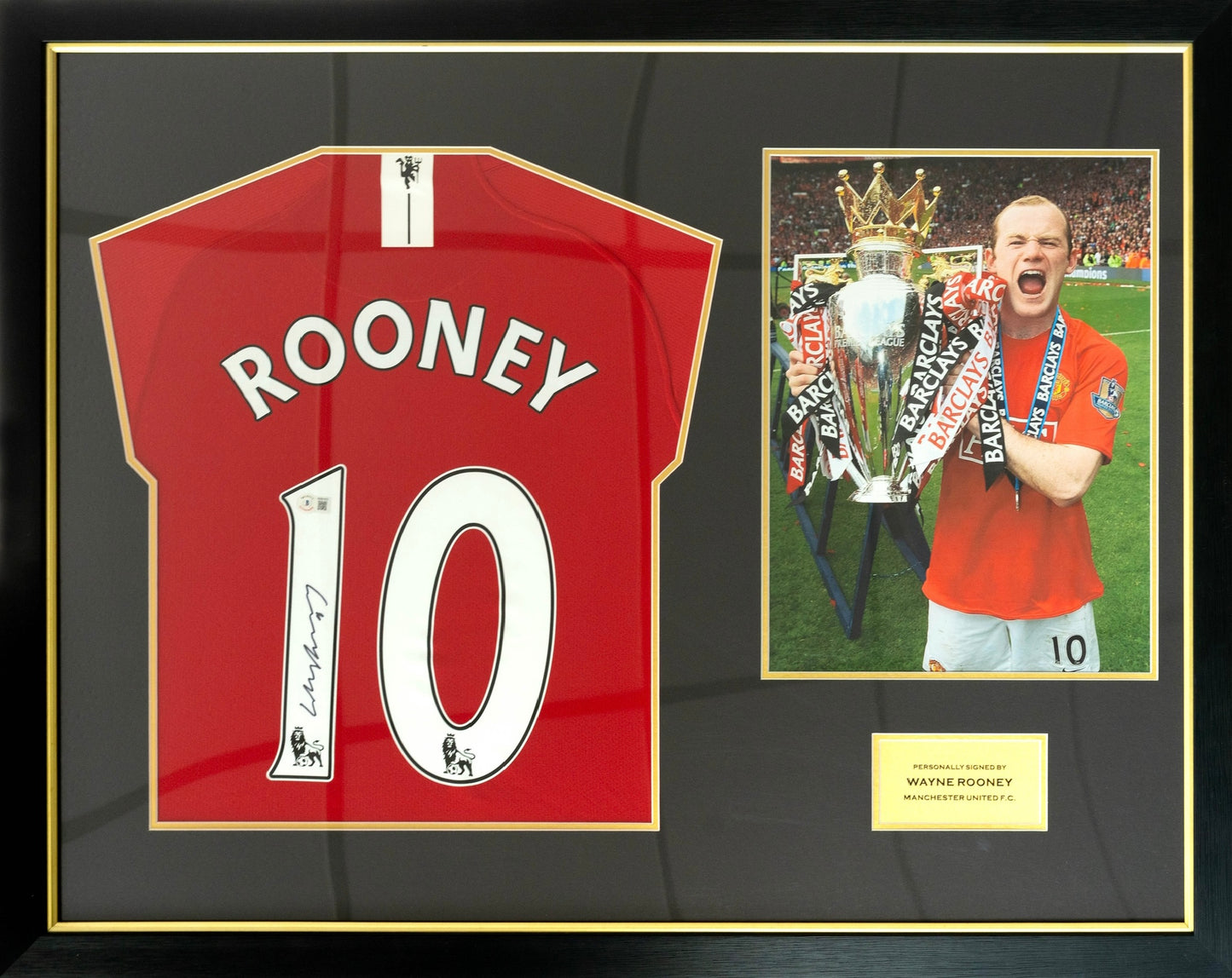 朗尼 Wayne Rooney 曼聯主場球衣寛幅裱框 (背簽)