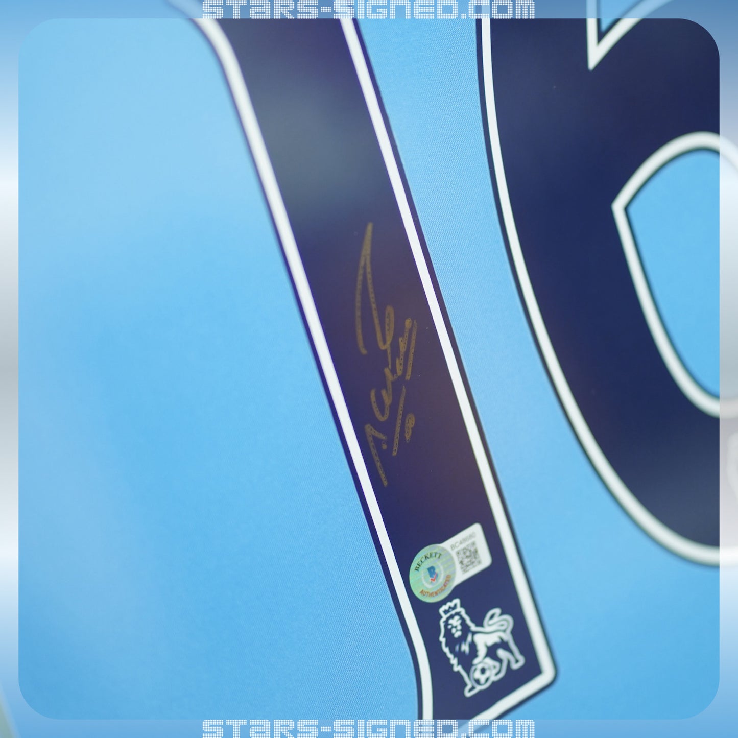 阿古路 Sergio Agüero 曼城主場球衣裱框 (背簽)