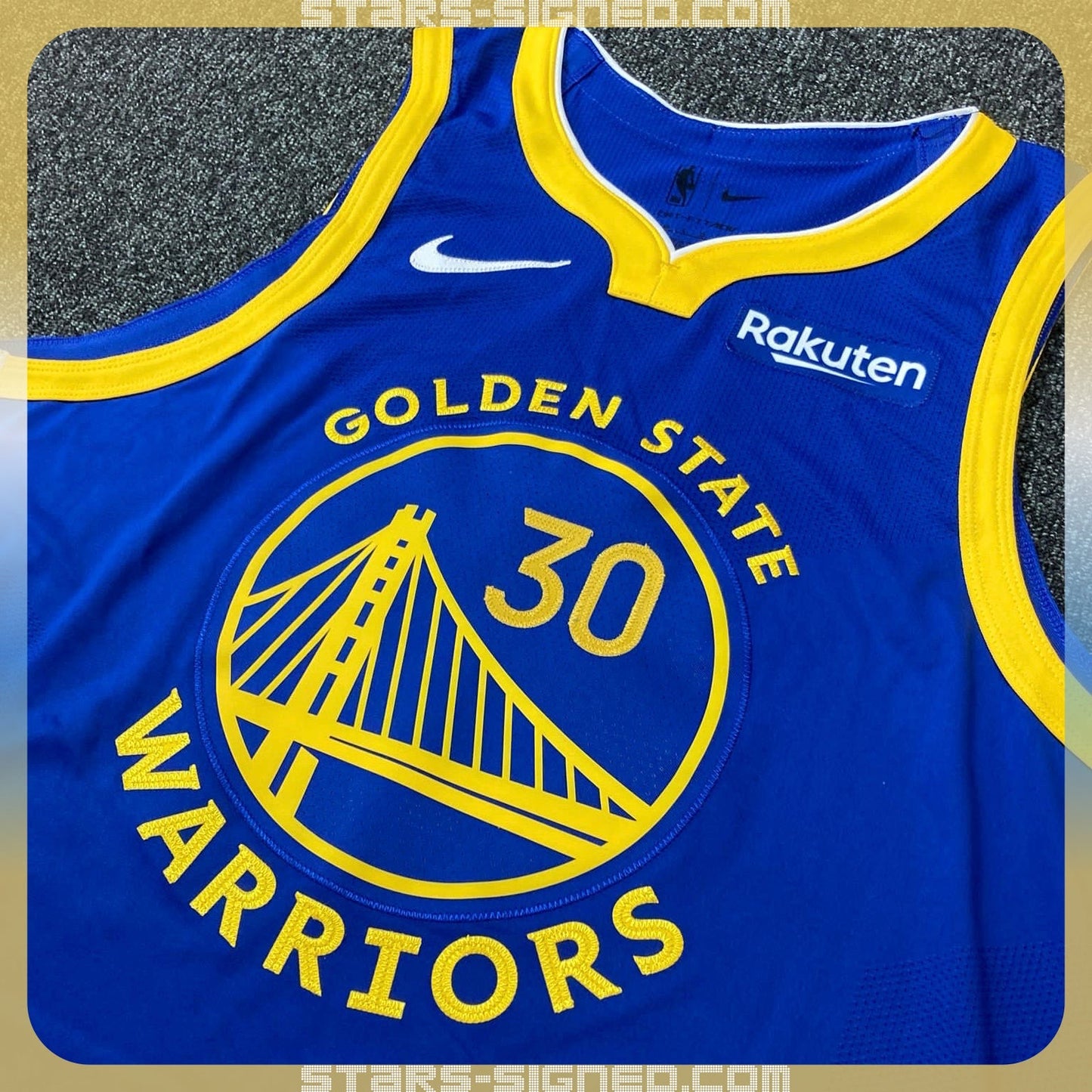 史堤芬•居里 Stephen Curry 金州勇士Nike Icon Edition Authentic 球衣連廣告章裱框配金線條外框(背簽)