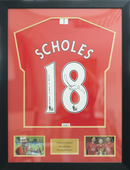 史高斯 Paul Scholes 題寫【生涯紀錄】“718Games, 155Goals, 25Trophies” 曼聯 主場球衣裱框(背簽)