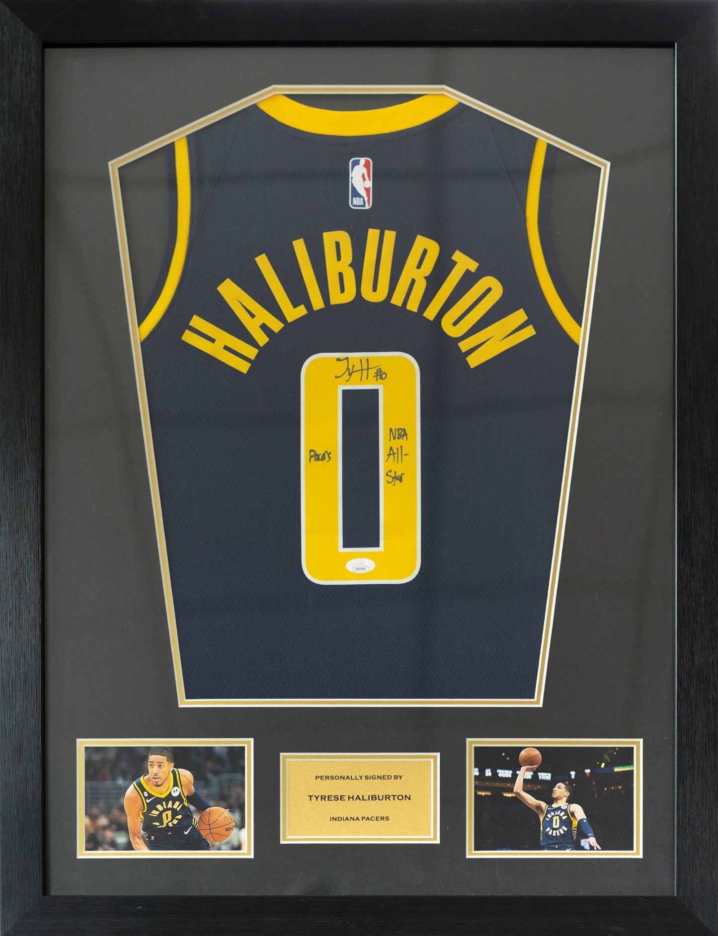 哈利貝頓 Tyrese Haliburton 題寫【Pacers, NBA All-Stars】印第安納溜馬隊 Nike Icon Edition Swingman 球衣裱框(背簽)