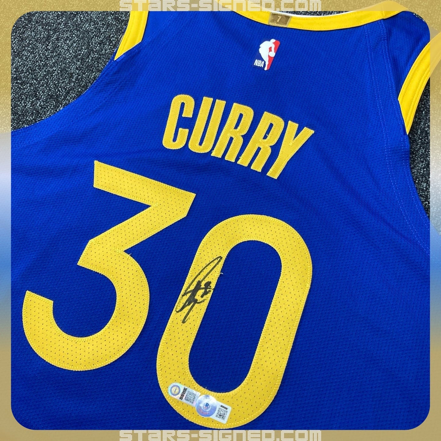 史堤芬•居里 Stephen Curry 金州勇士Nike Icon Edition Authentic 球衣連廣告章裱框配金線條外框(背簽)