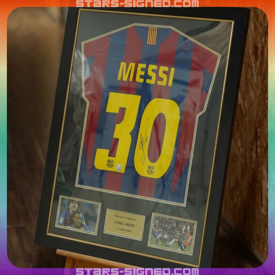 美斯 Lionel Messi 巴塞隆拿2005/06主場球衣裱框配金線條外框 (背簽)