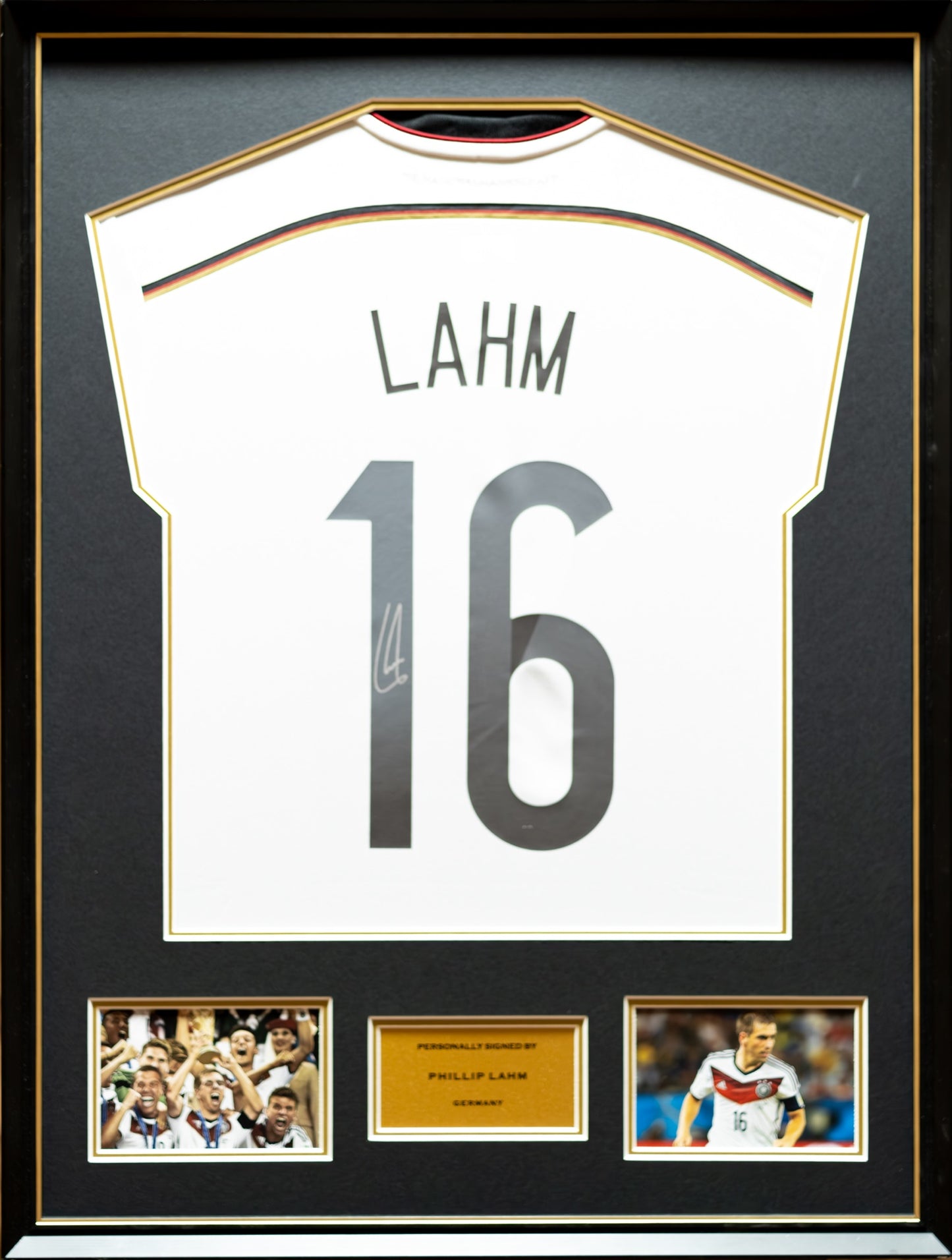 菲臘·拿姆 Philipp Lahm 德國主場球衣裱框配金線條外框 (背簽)